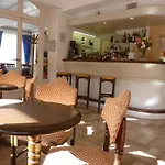 Cit\'Hotel de La Vallée