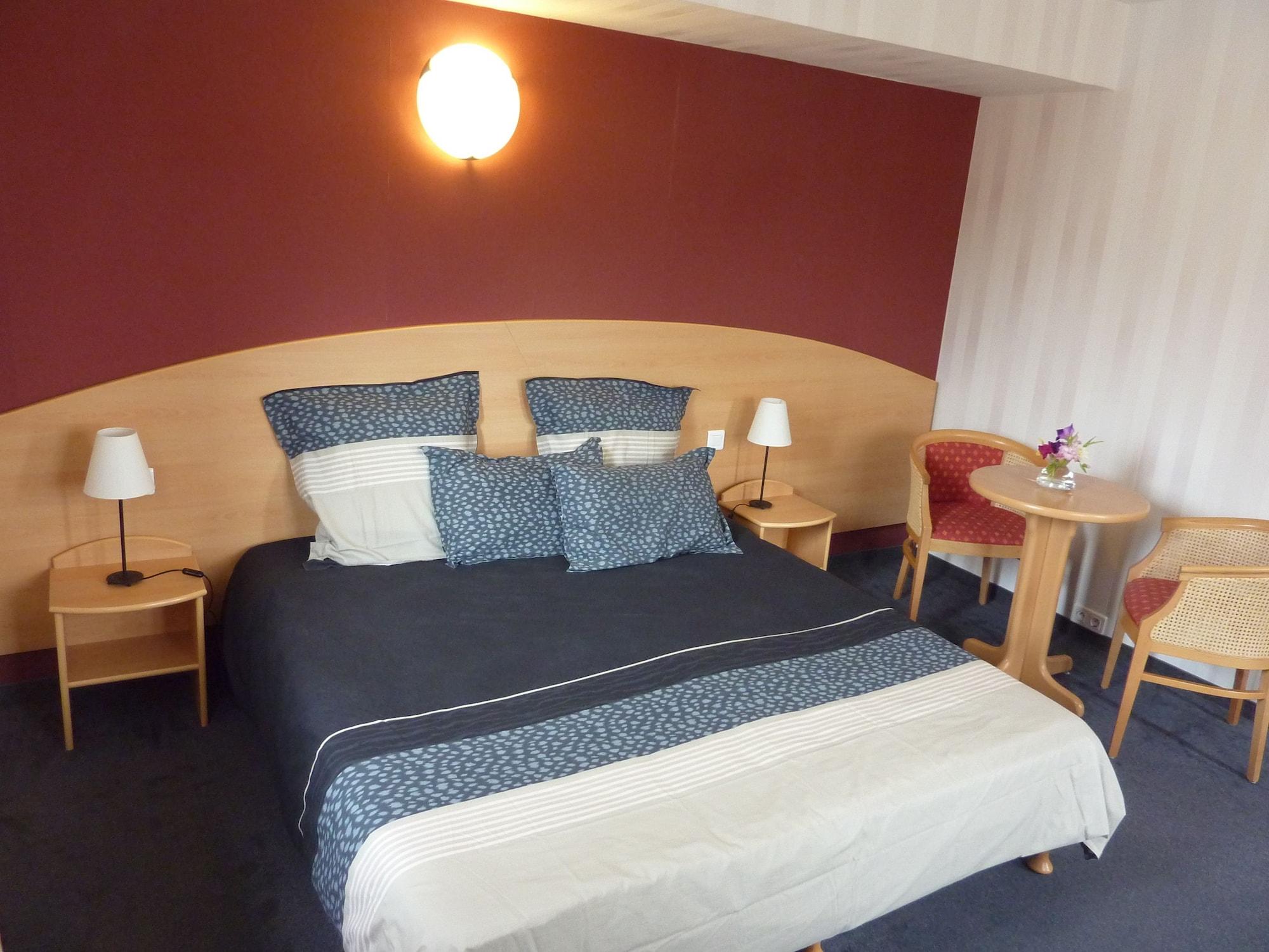 Cit'hotel De La Vallée 3*